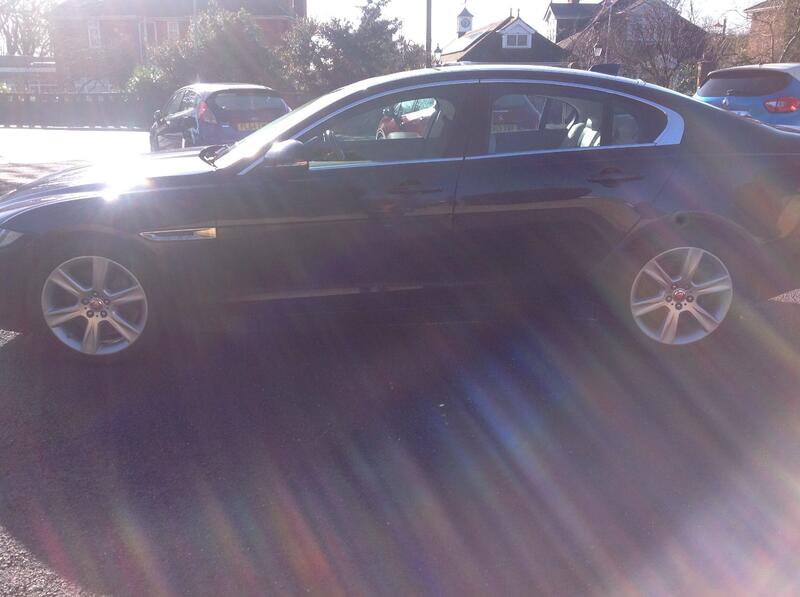 JAGUAR XE