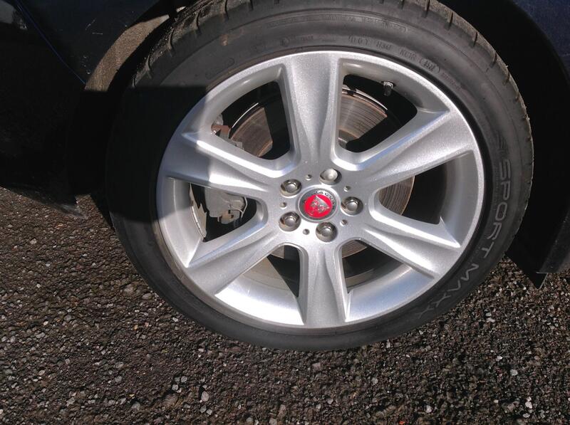 JAGUAR XE