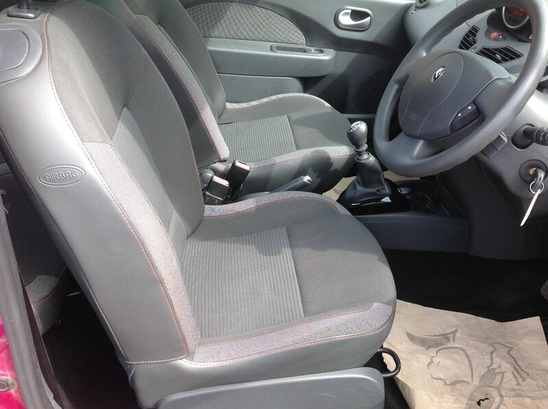 RENAULT TWINGO
