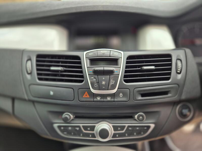 RENAULT LAGUNA