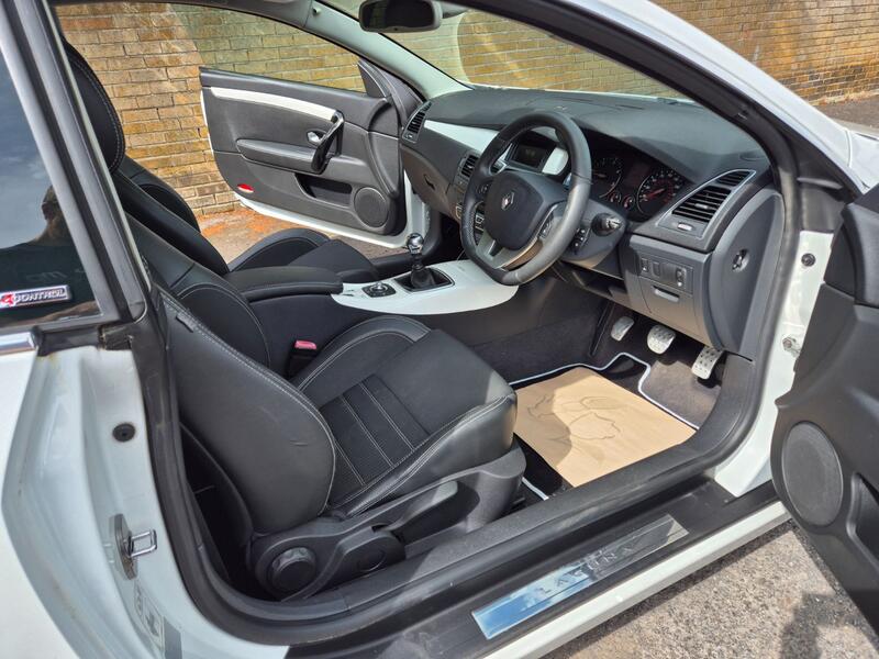 RENAULT LAGUNA