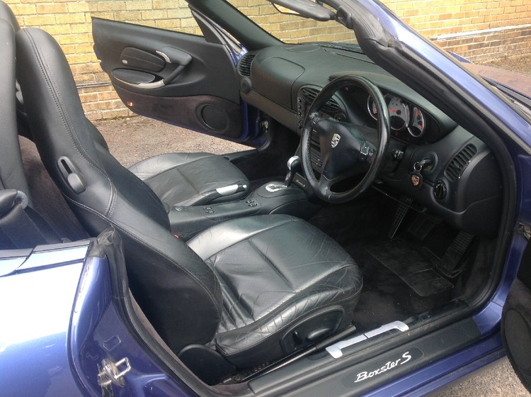 PORSCHE BOXSTER