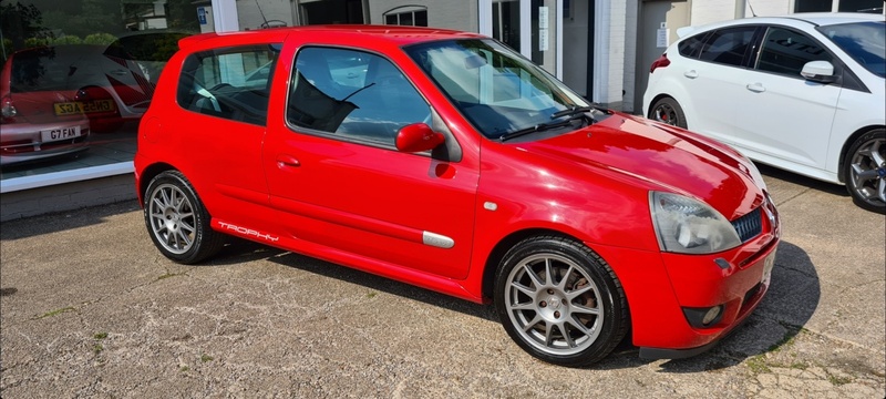 RENAULT CLIO