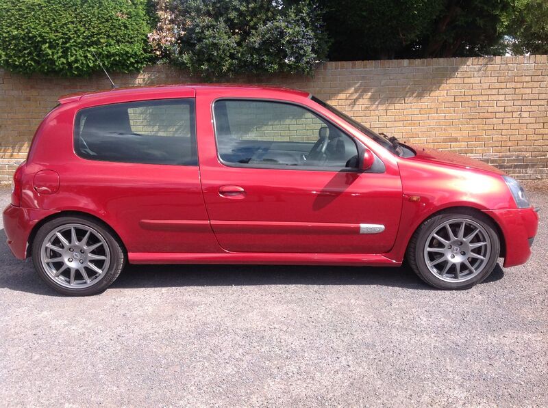 RENAULT CLIO